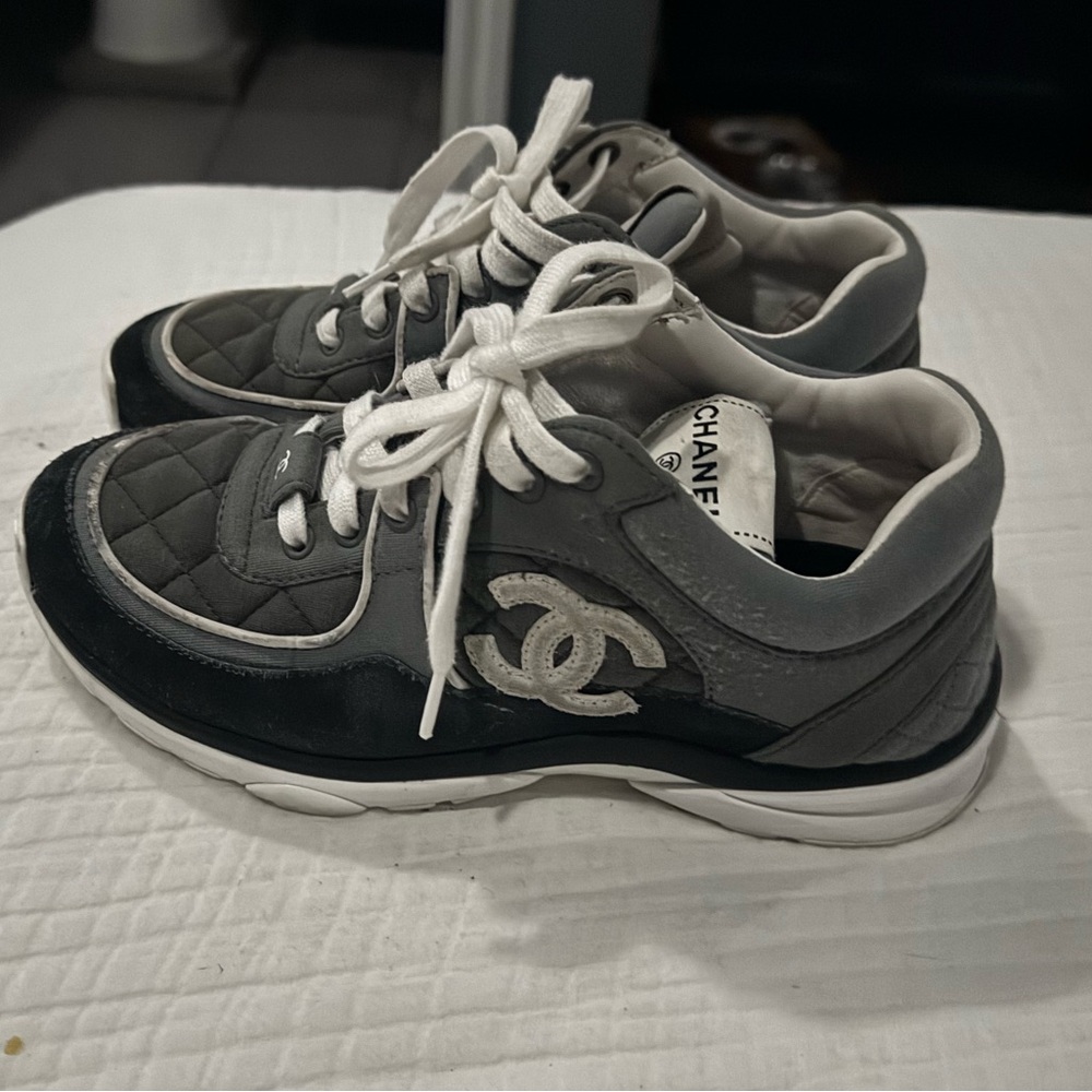 Chanel sneakers size 36